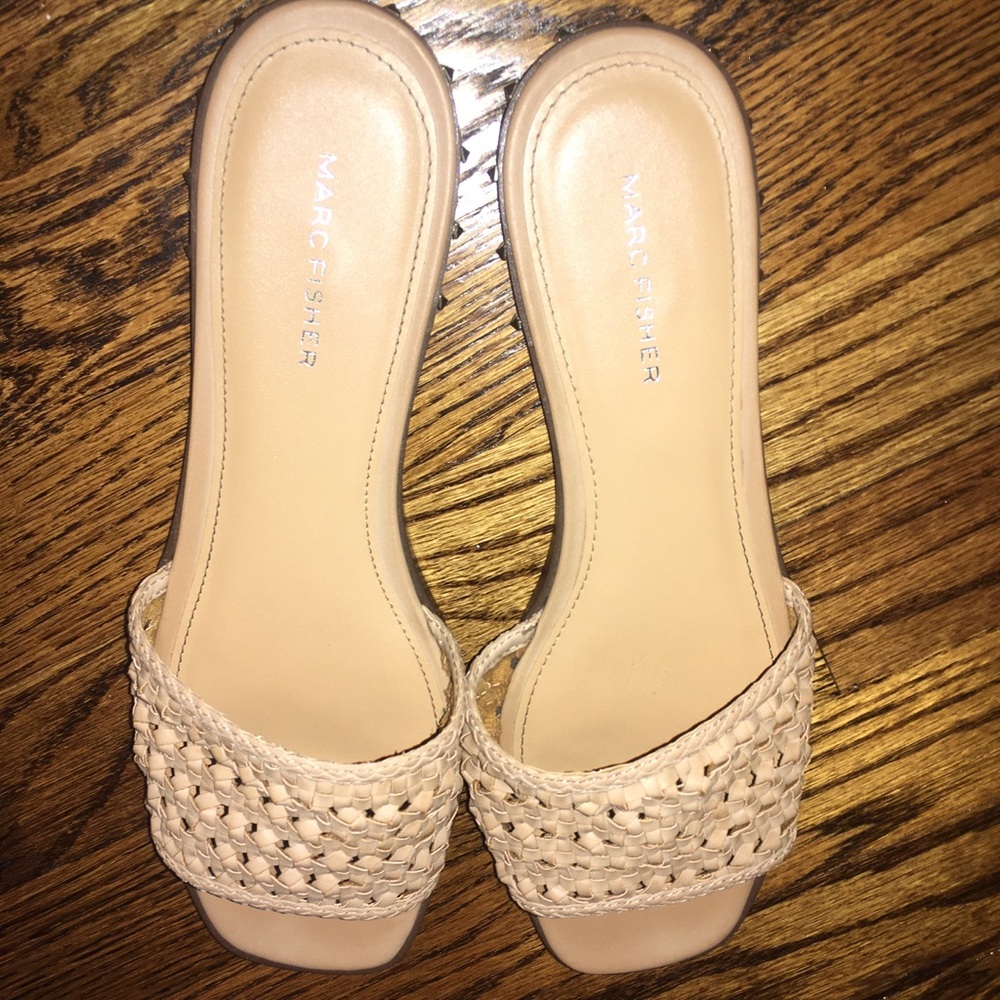 Marc Fisher Tan Slides With Studded Heel Size 9.5 - image 2